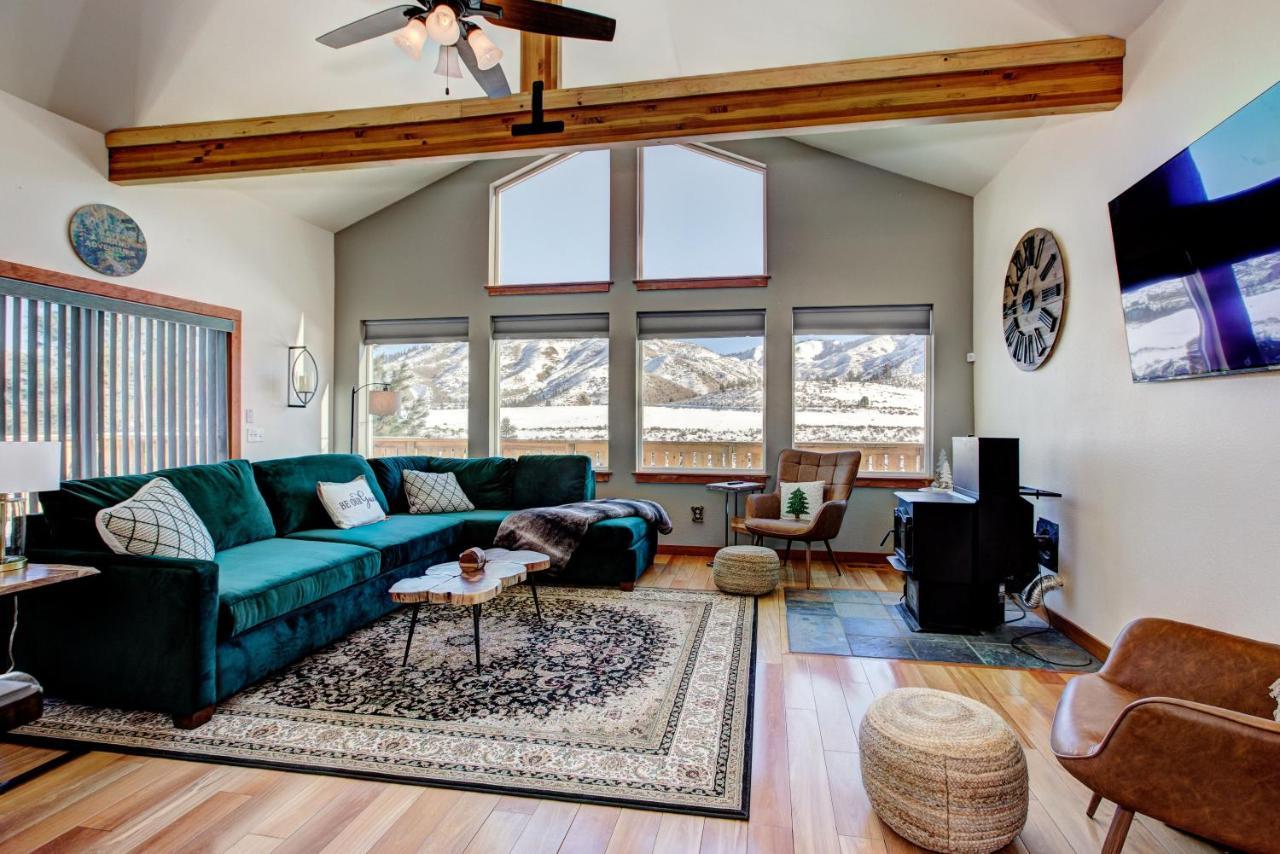 Twin Pines Cabin In Wilderness Ranch On Hwy 21, Amazing Views, 20 Ft Ceilings, Fully Fenced Yard, Pet Friendly, , Go Paddle Boarding At Lucky Peak, Or Snowshoeing In Idaho City And Take In The Hot Springs, Sleeps 10! Boise Zewnętrze zdjęcie