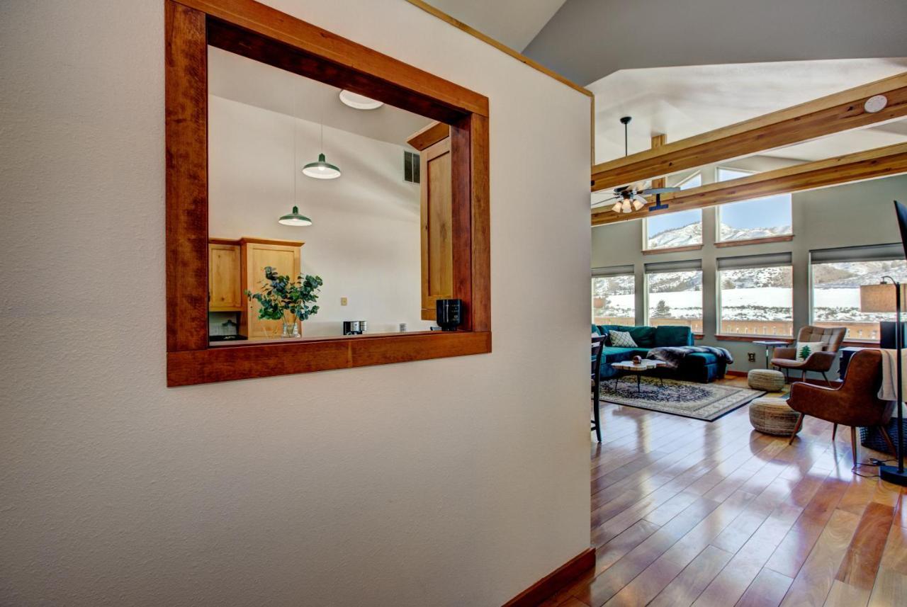 Twin Pines Cabin In Wilderness Ranch On Hwy 21, Amazing Views, 20 Ft Ceilings, Fully Fenced Yard, Pet Friendly, , Go Paddle Boarding At Lucky Peak, Or Snowshoeing In Idaho City And Take In The Hot Springs, Sleeps 10! Boise Zewnętrze zdjęcie