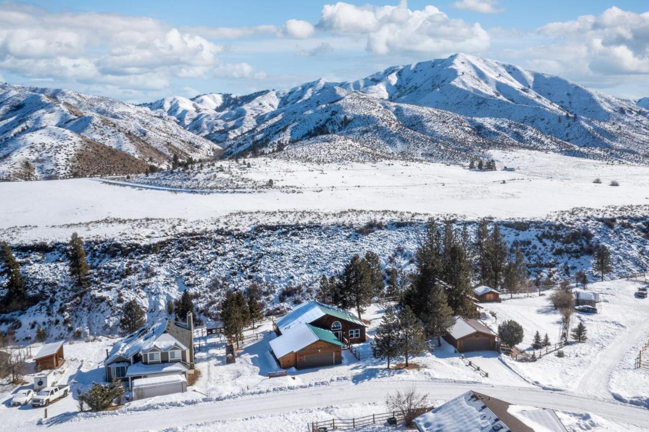 Twin Pines Cabin In Wilderness Ranch On Hwy 21, Amazing Views, 20 Ft Ceilings, Fully Fenced Yard, Pet Friendly, , Go Paddle Boarding At Lucky Peak, Or Snowshoeing In Idaho City And Take In The Hot Springs, Sleeps 10! Boise Zewnętrze zdjęcie