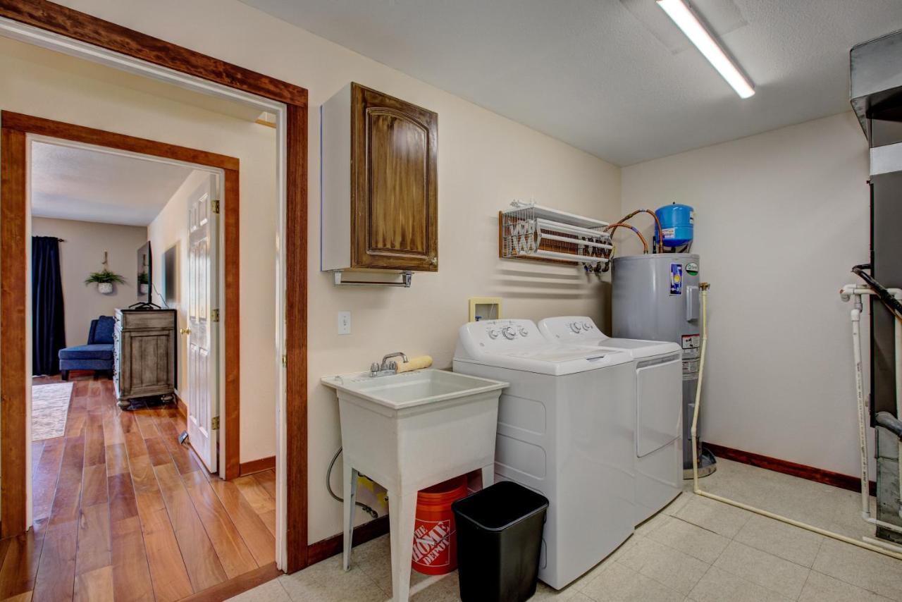 Twin Pines Cabin In Wilderness Ranch On Hwy 21, Amazing Views, 20 Ft Ceilings, Fully Fenced Yard, Pet Friendly, , Go Paddle Boarding At Lucky Peak, Or Snowshoeing In Idaho City And Take In The Hot Springs, Sleeps 10! Boise Zewnętrze zdjęcie