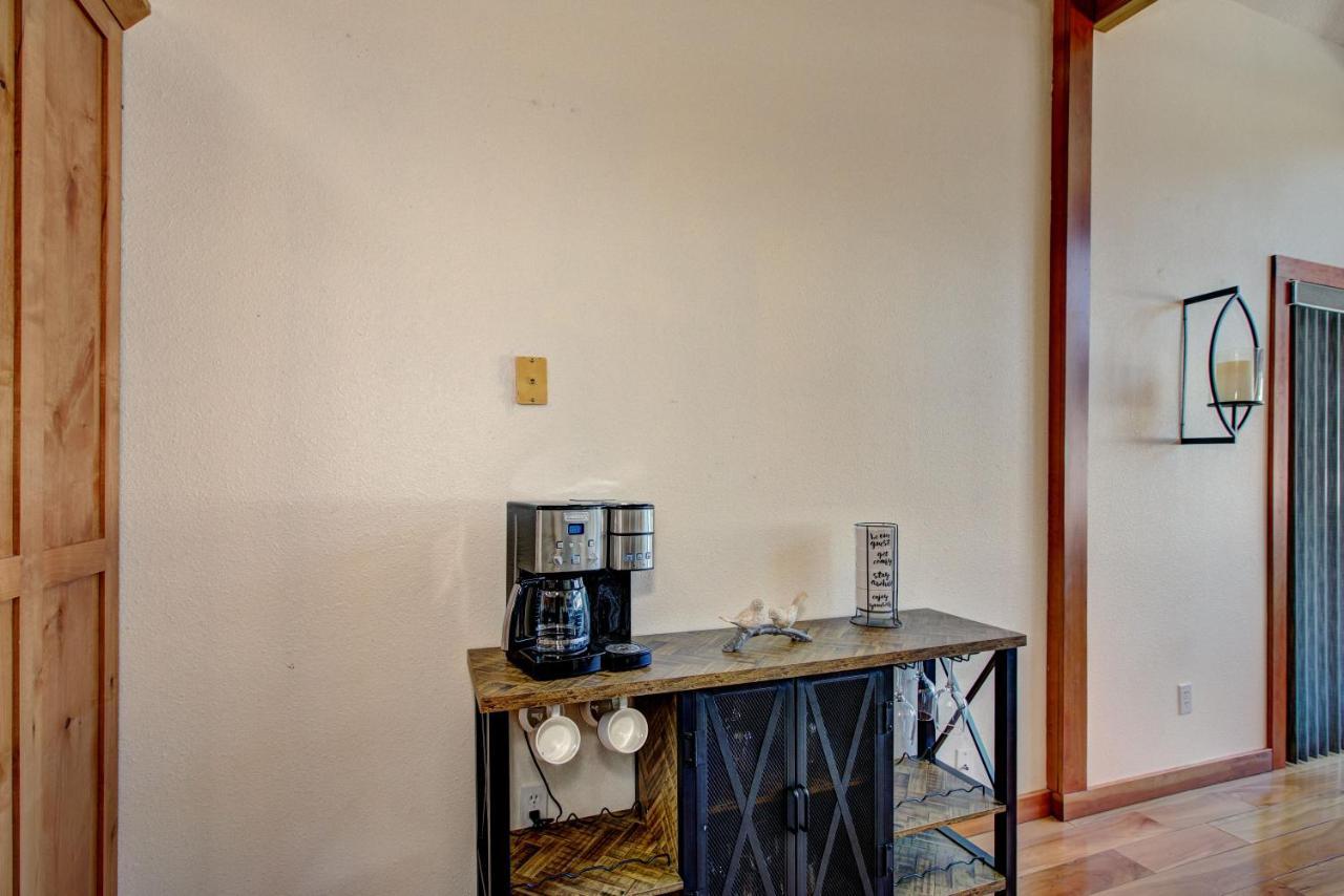 Twin Pines Cabin In Wilderness Ranch On Hwy 21, Amazing Views, 20 Ft Ceilings, Fully Fenced Yard, Pet Friendly, , Go Paddle Boarding At Lucky Peak, Or Snowshoeing In Idaho City And Take In The Hot Springs, Sleeps 10! Boise Zewnętrze zdjęcie